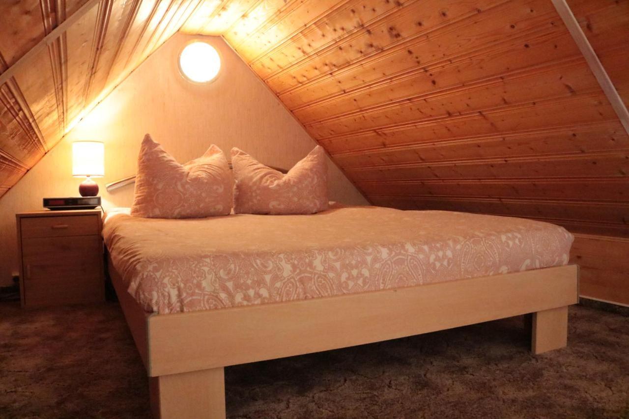 Ferienwohnung Bock Im Seenland Hoyerswerda Exterior foto