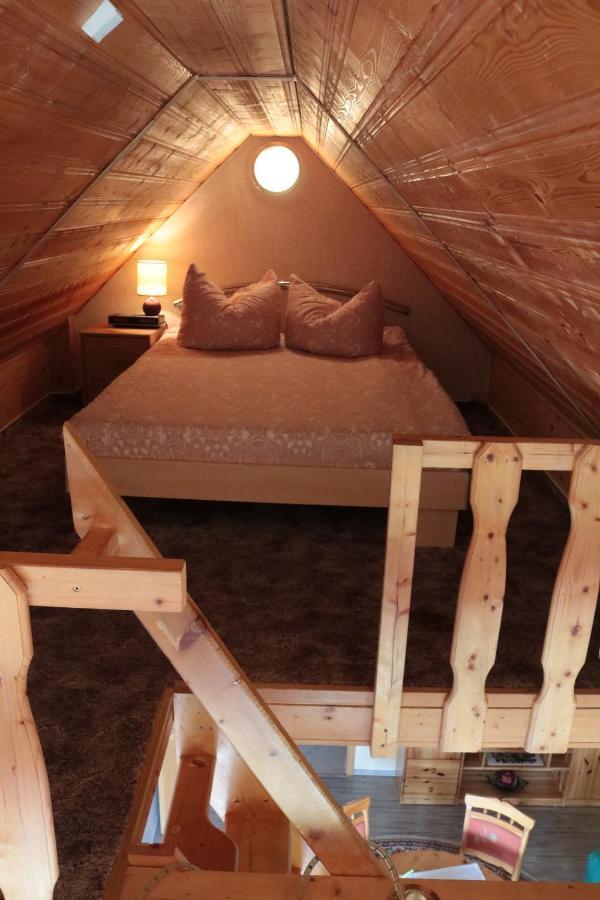 Ferienwohnung Bock Im Seenland Hoyerswerda Exterior foto